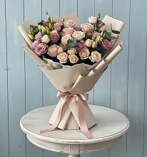 Букет цветов из:  Розы и Лизиантусы в Дарьино