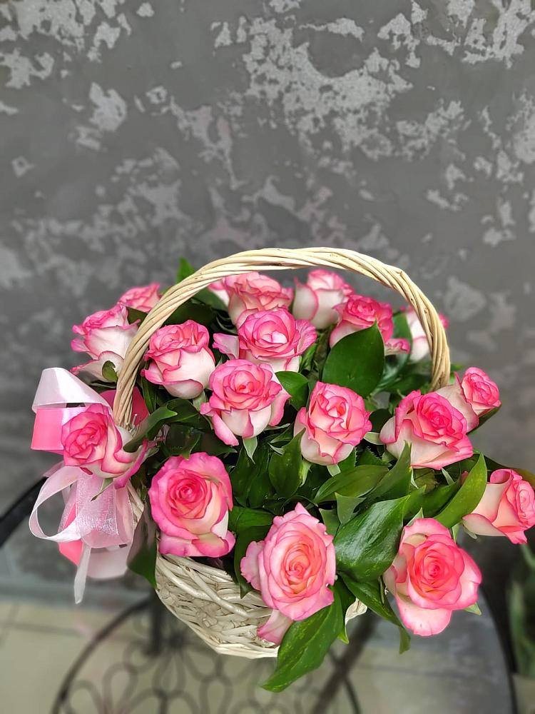 Цветочная композиция из Розы в корзине в Дарьино