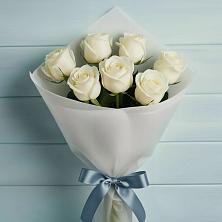 Букет 7 Белых роз Эдлесс Лав в Дарьино