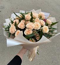 Букет Кремовые розы Латте в Дарьино