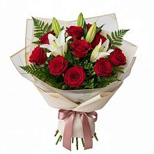 Букет цветов из:  Лилии и Розы в Дарьино