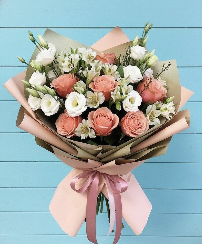 Букет цветов из: Розы, Альстромерии и Лизиантусы в Дарьино
