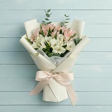 Букет цветов из:  Альстромерии в Дарьино
