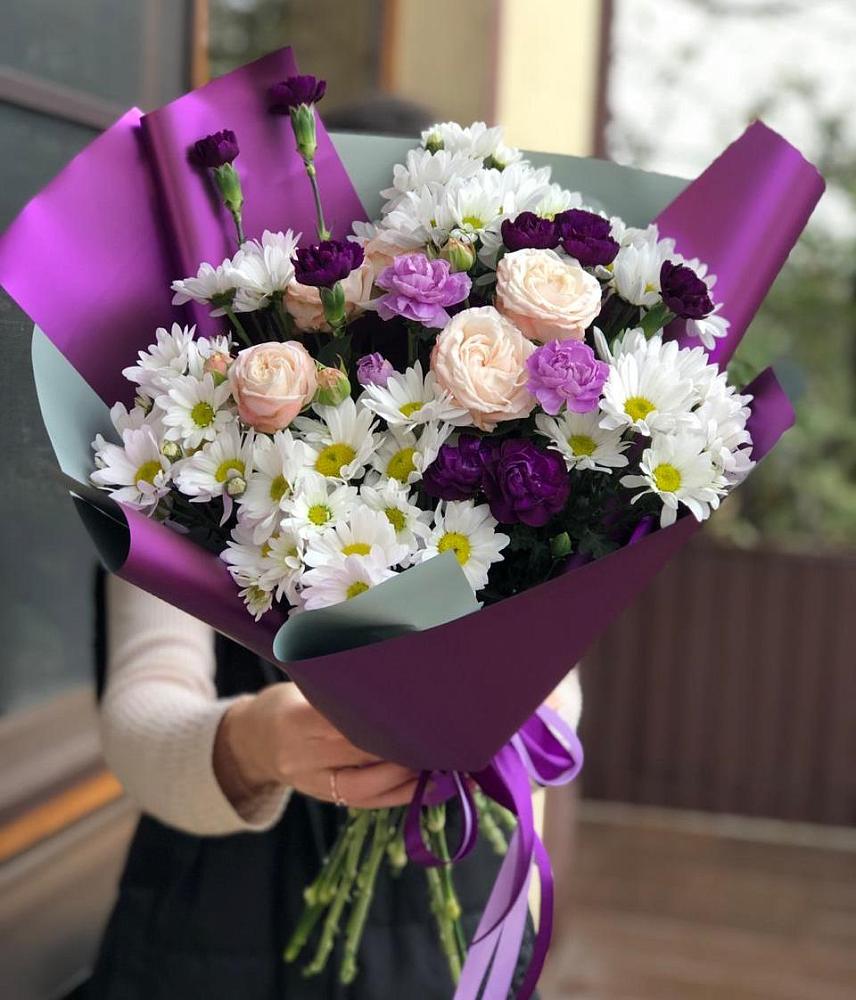 Букет цветов из: Хризантемы, Гвоздики и Розы в Дарьино