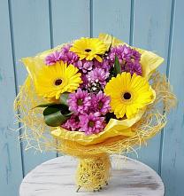 Букет цветов из:  Хризантемы и Герберы в Дарьино
