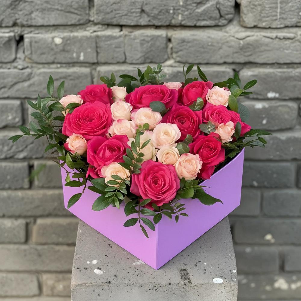 Цветочная композиция из Розы в коробке в Дарьино