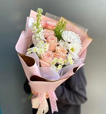Букет цветов из:  Хризантемы и Розы в Дарьино