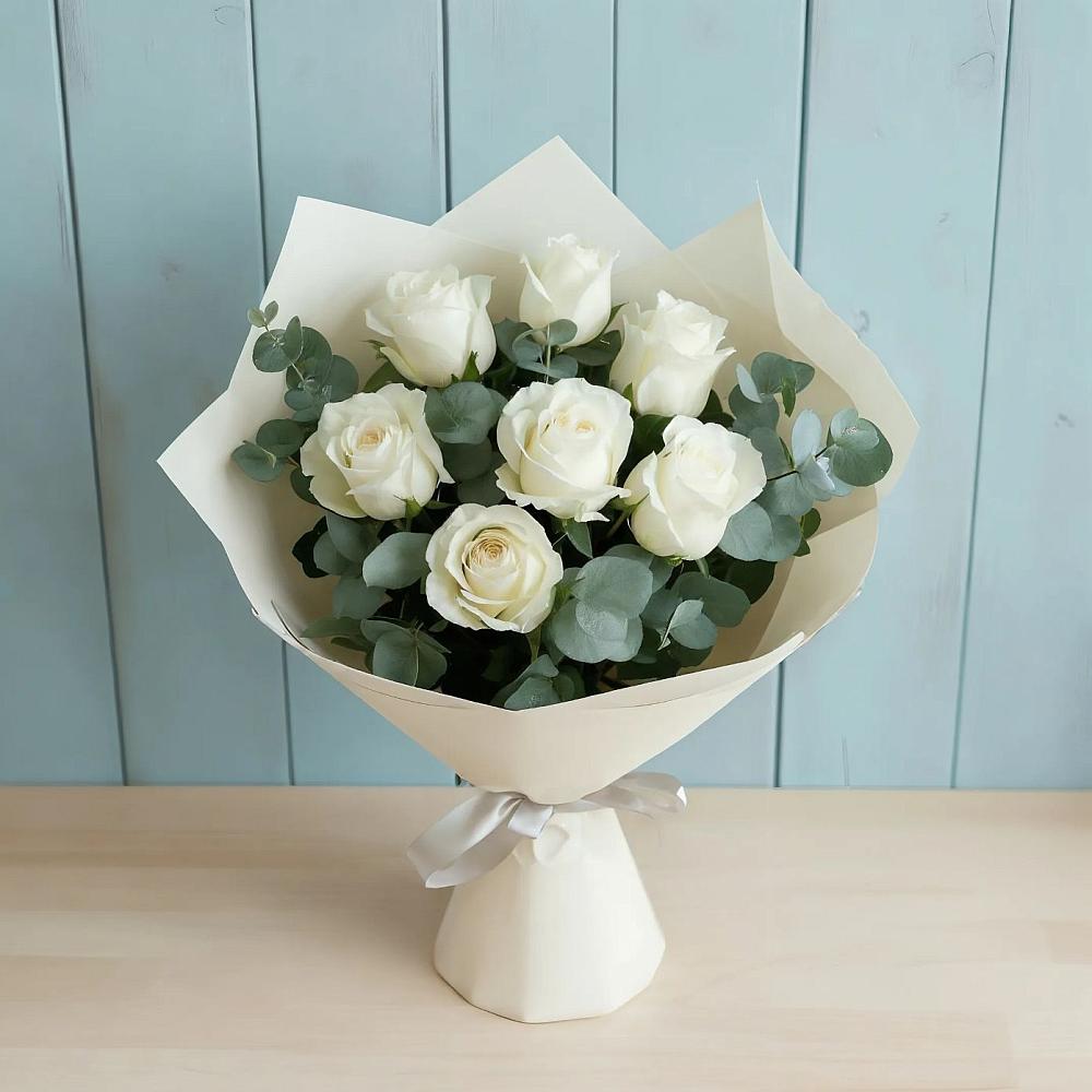 Букет Белые розы в Эвкалипте в Дарьино