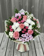 Букет цветов из:  Альстромерии, Гвоздики, Розы и Хризантемы #REPLACE_PRED# Дарьино