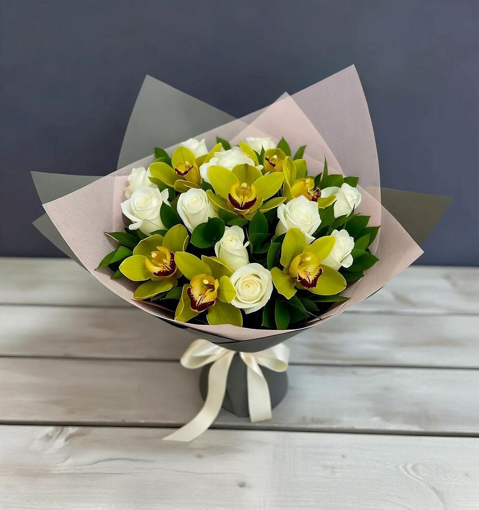 Букет цветов из: Орхидеи и Розы в Дарьино