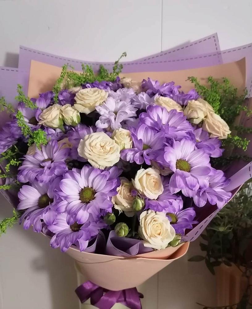 Букет цветов из: Хризантемы и Розы в Дарьино