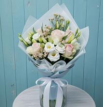 Букет цветов из:  Розы и Лизиантусы в Дарьино