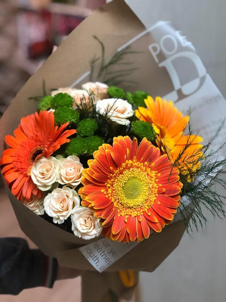 Букет цветов из: Герберы, Хризантемы и Розы в Дарьино