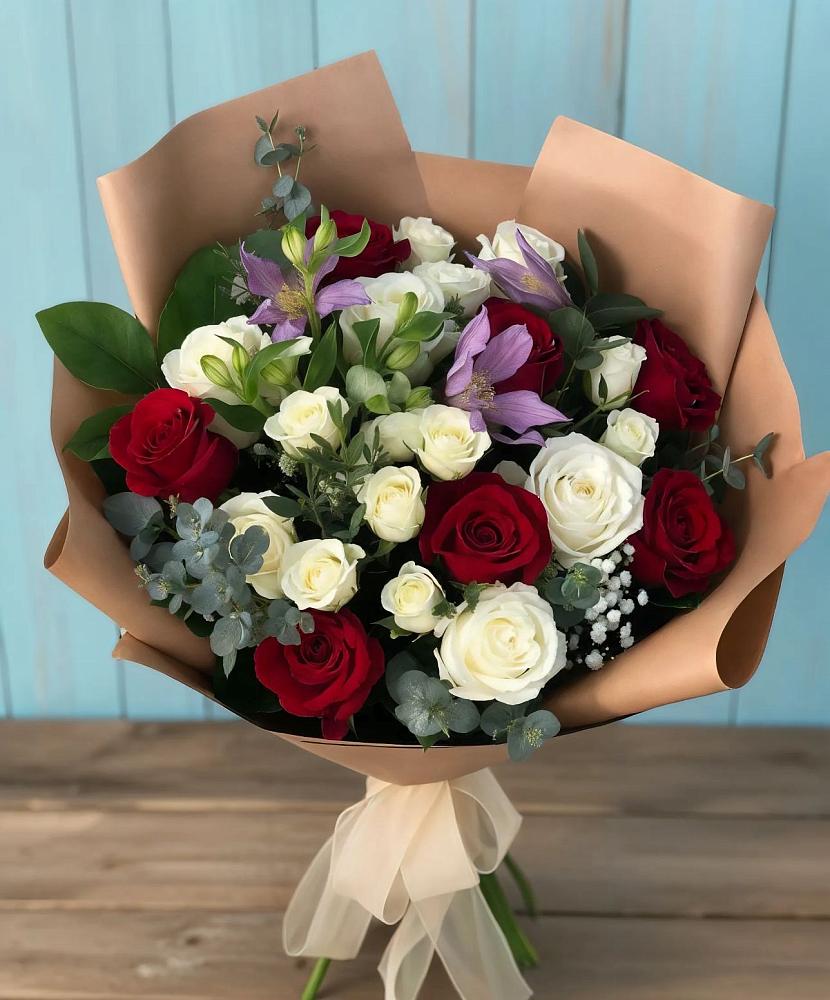 Букет цветов из: Розы и Альстромерии в Дарьино