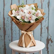 Букет цветов из:  Орхидеи и Розы в Дарьино